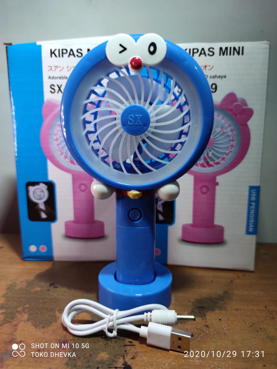 Kipas Tangan Karakter SX-109 dengan Lampu LED Terbaik